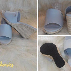 **NWOB** Calvin Klein Womens Sz 8 M Britta Wedge